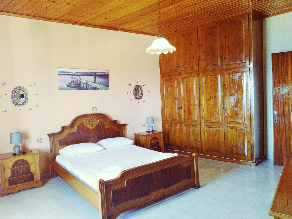 Traditional Panoramic Sea View House Lákones Екстериор снимка