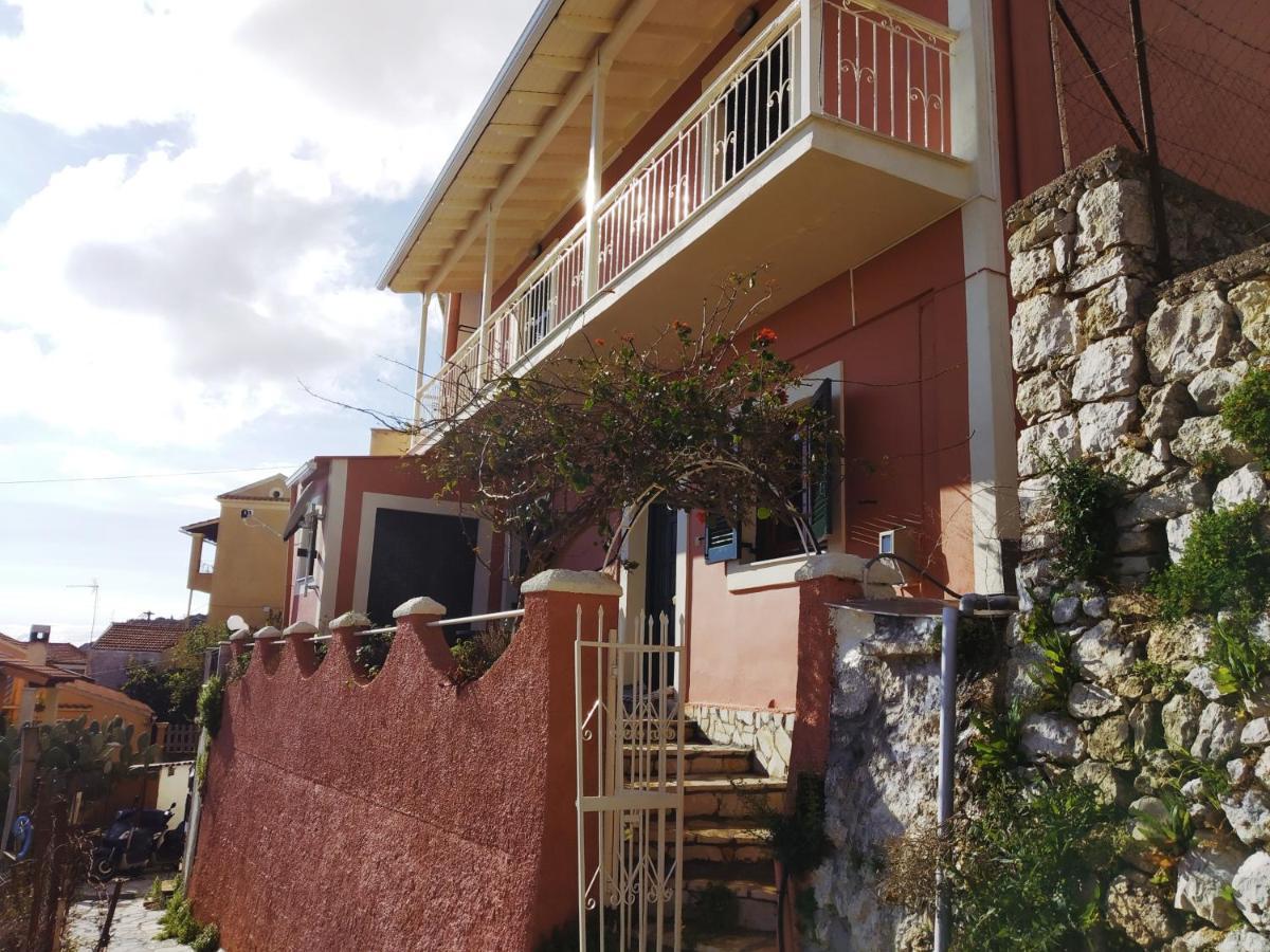 Traditional Panoramic Sea View House Lákones Екстериор снимка