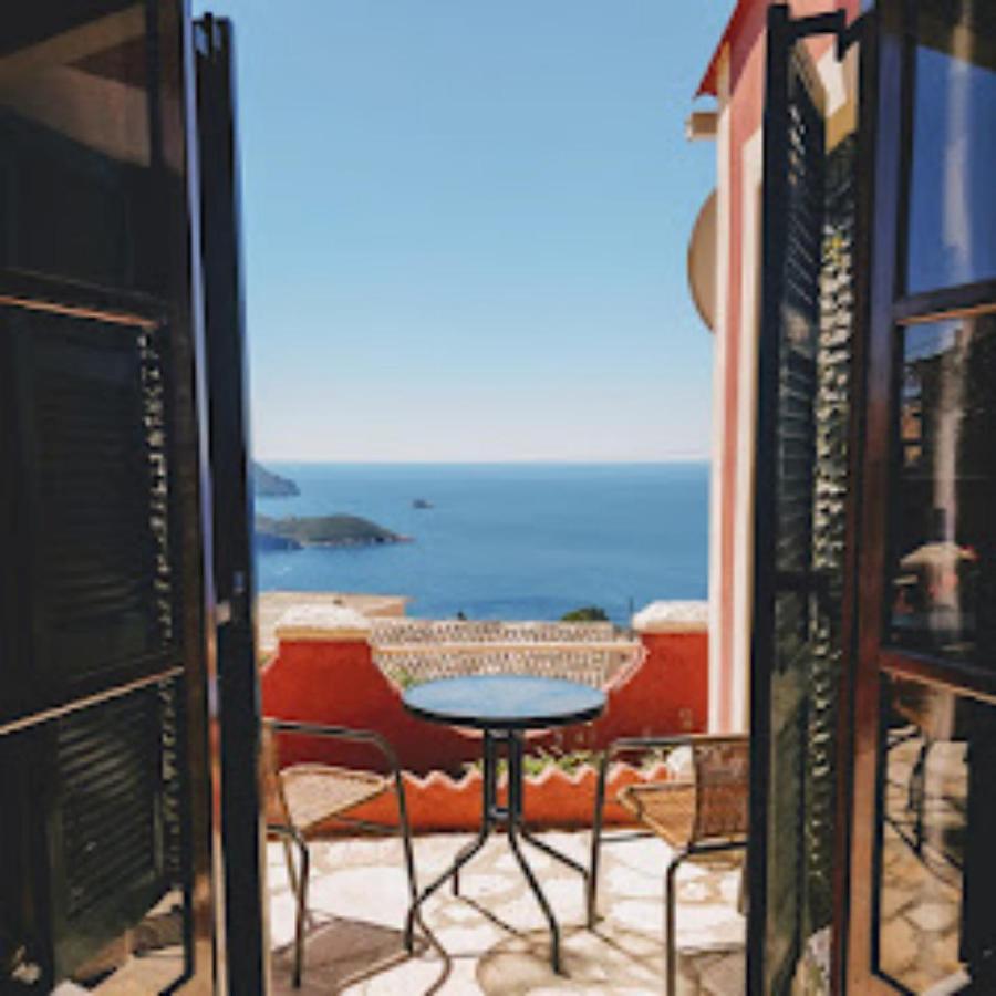 Traditional Panoramic Sea View House Lákones Екстериор снимка